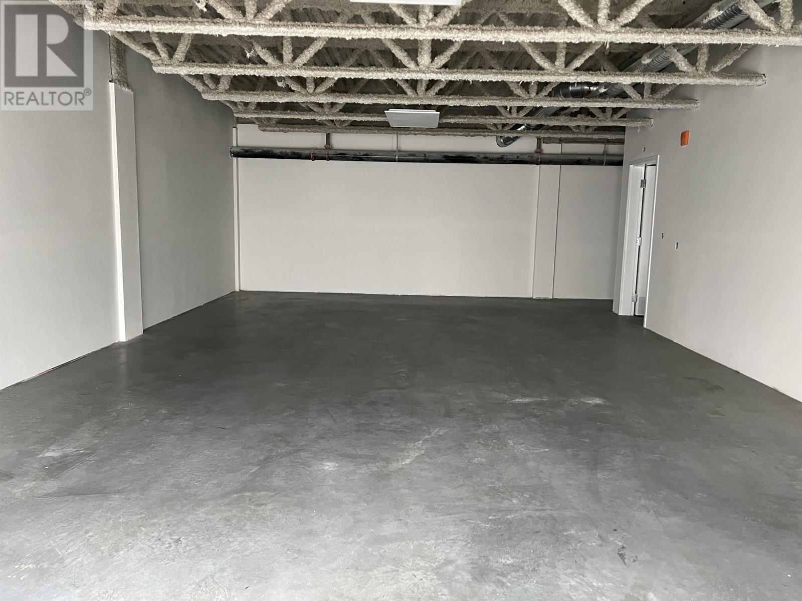 A118 4899 Vanguard Road Property Photo 28