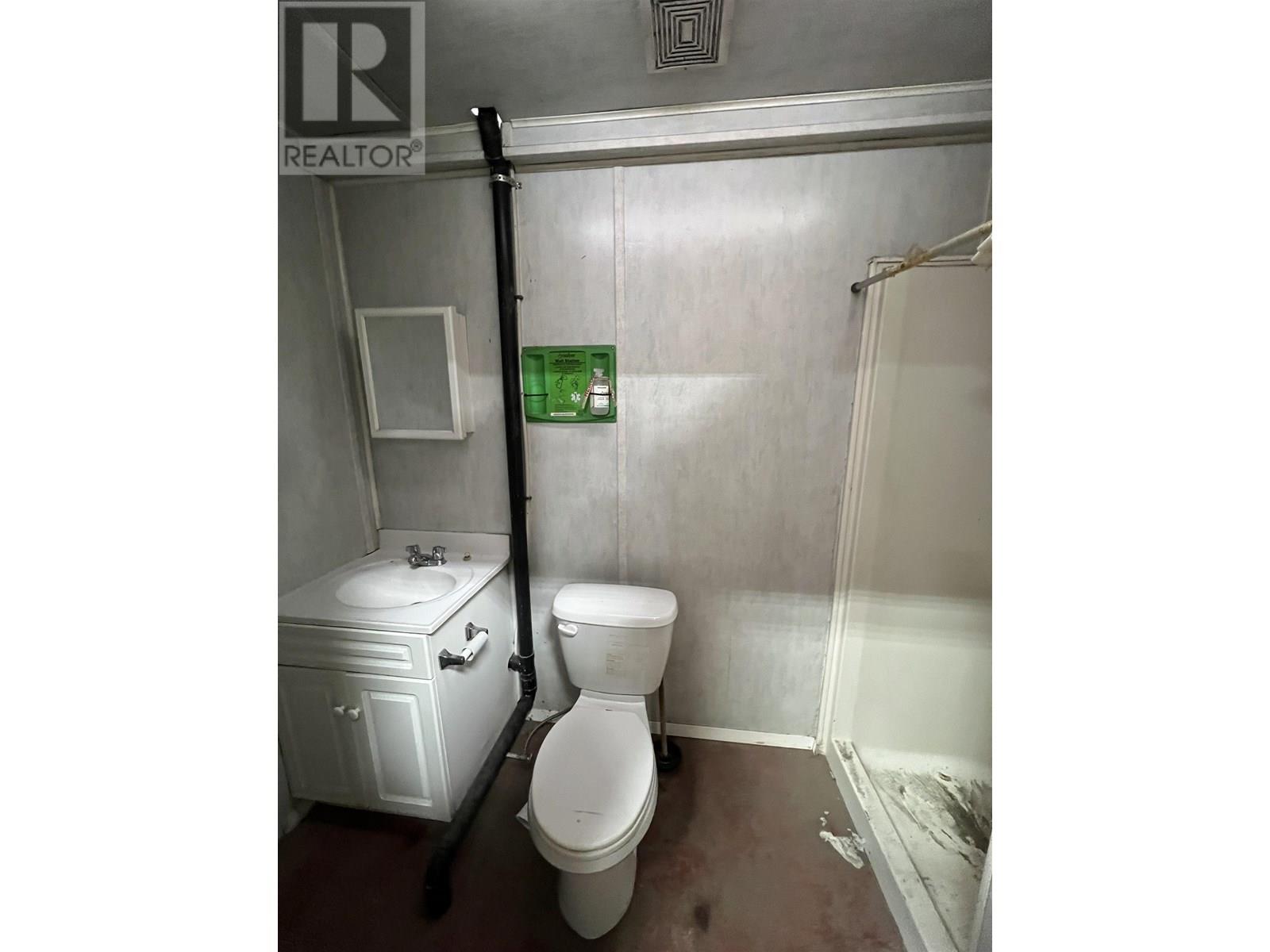 5319 44 Avenue Property Photo 11