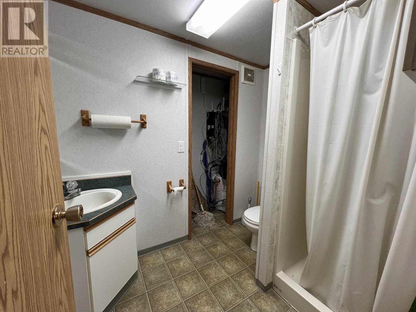 5319 44 Avenue Property Photo 21