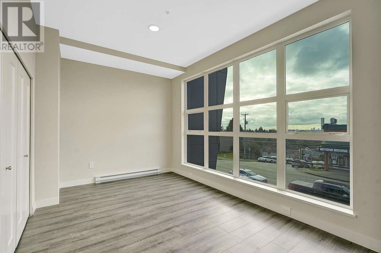 211 395 Ellesmere Avenue Property Photo 8