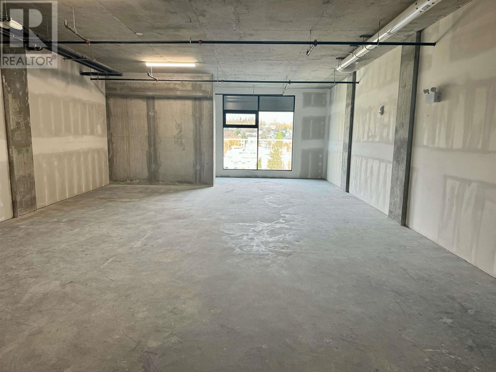632 8188 Manitoba Street Property Photo 3