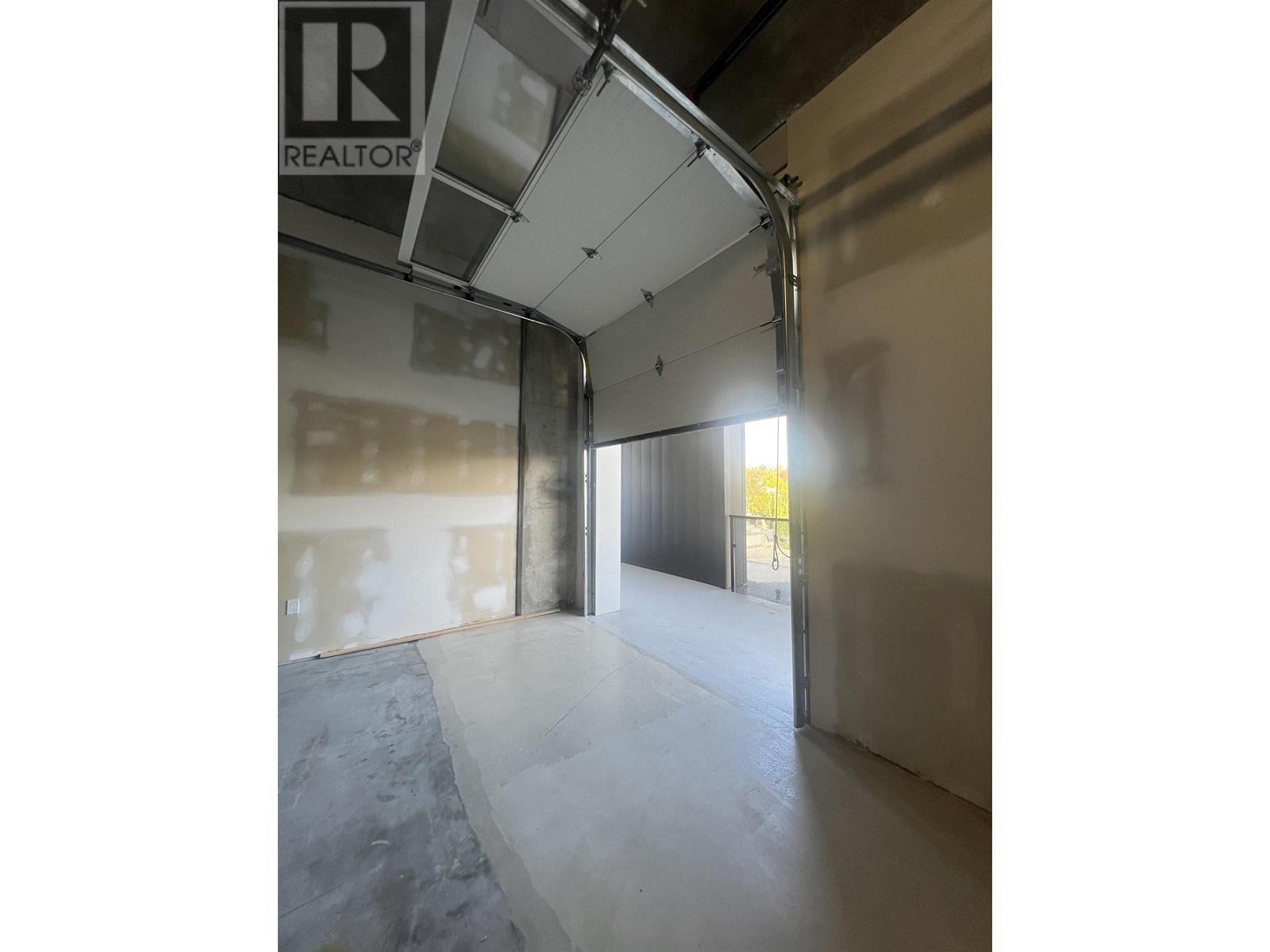 332 8188 Manitoba Street Property Photo 8