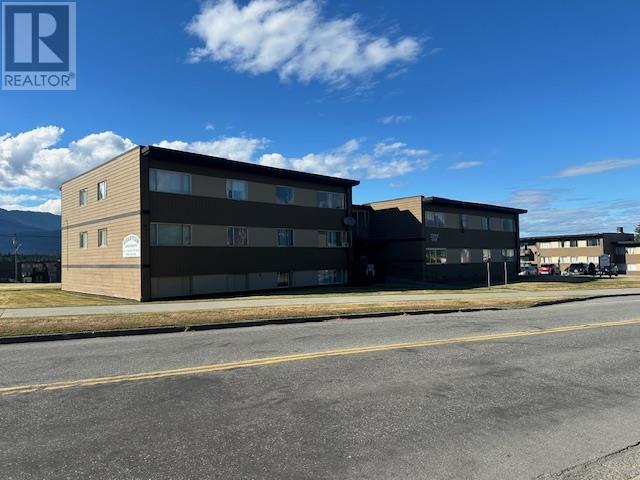 1130-1160 Kingfisher Avenue Property Photo 6