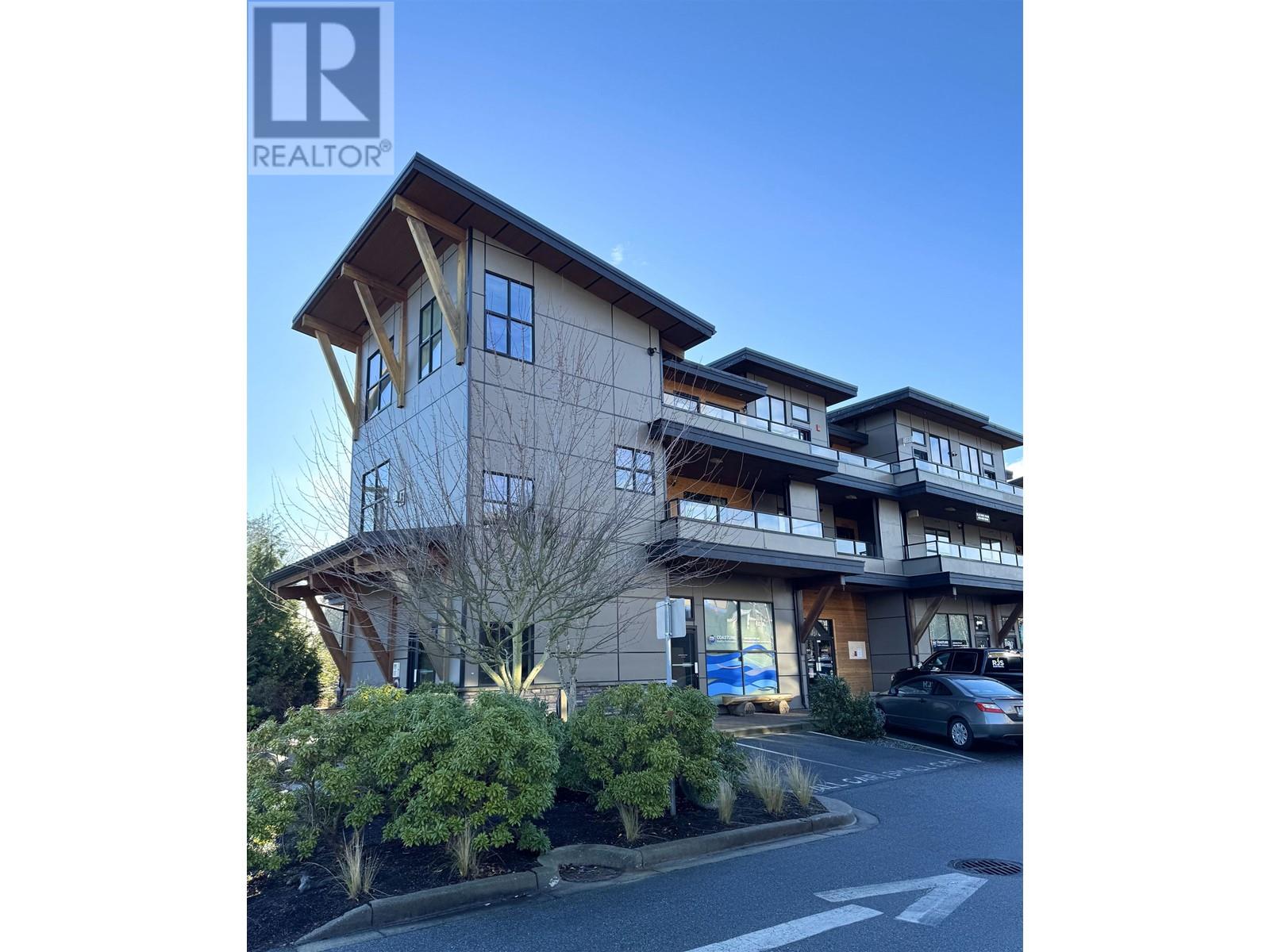 105 641 MAHAN ROAD Property Photo 1