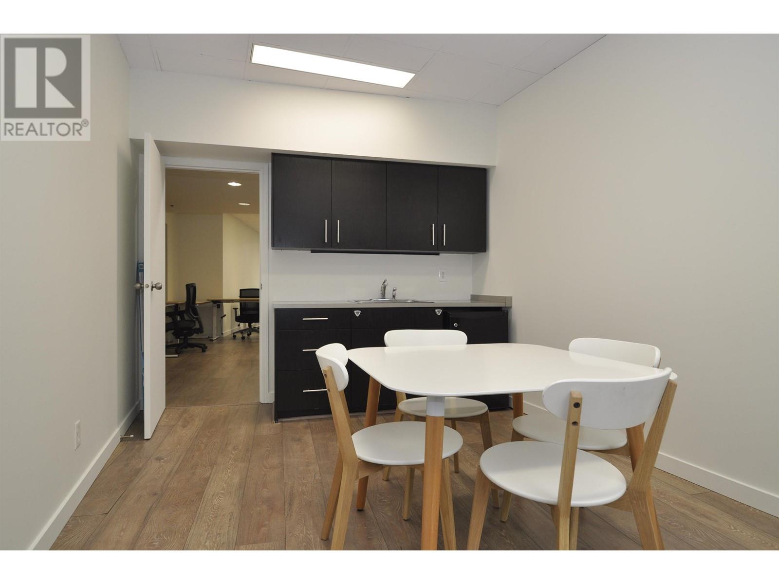 126 & 127 970 Burrard Street Property Photo 7