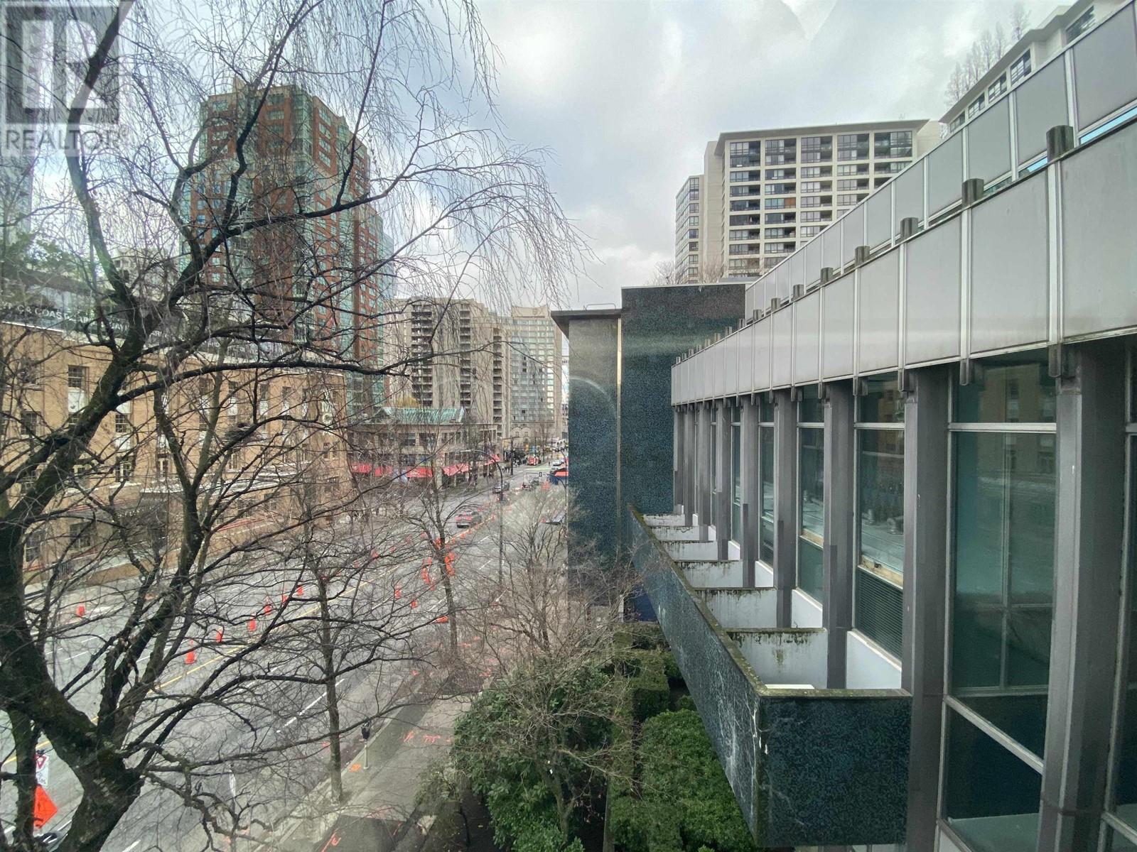 126 & 127 970 Burrard Street Property Photo 9