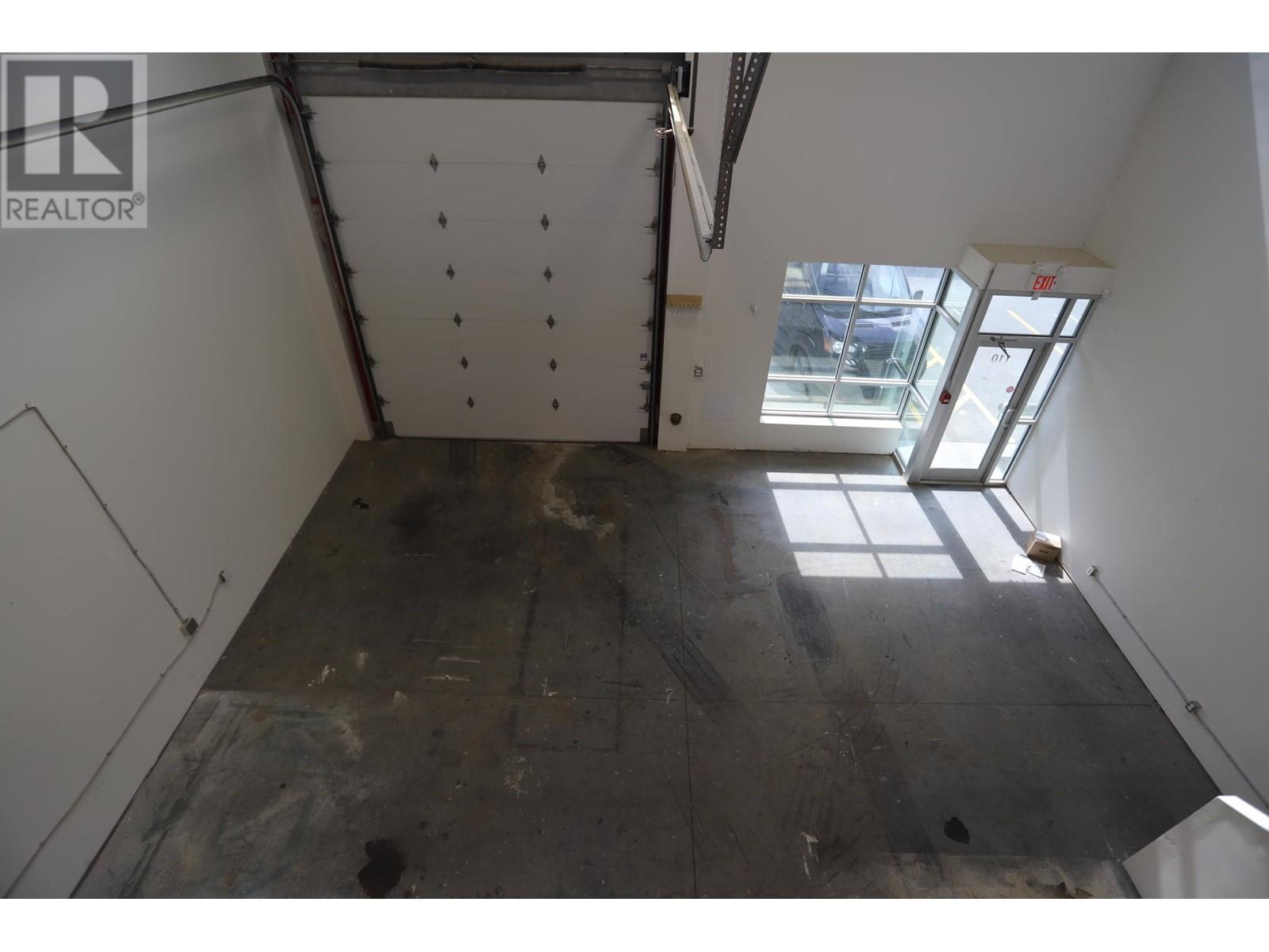 110 39279 Queens Way Property Photo 12