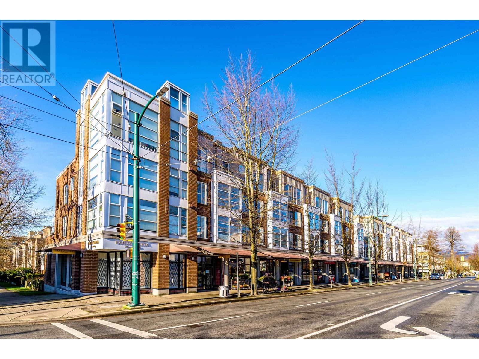 2705 Arbutus Street Property Photo 2