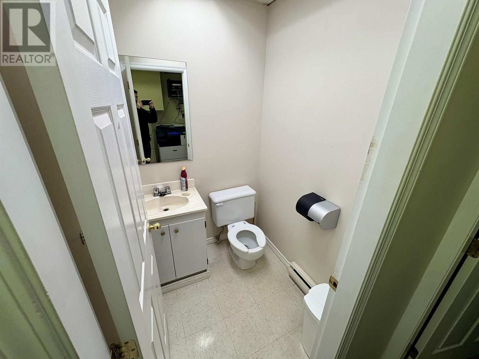 2431 Canoe Avenue Property Photo 13