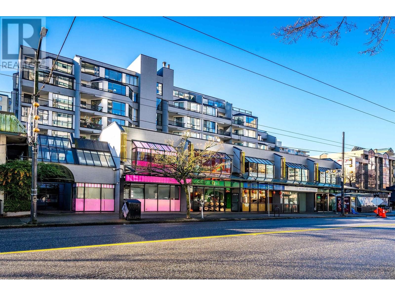 1282 Robson Street Property Photo 1
