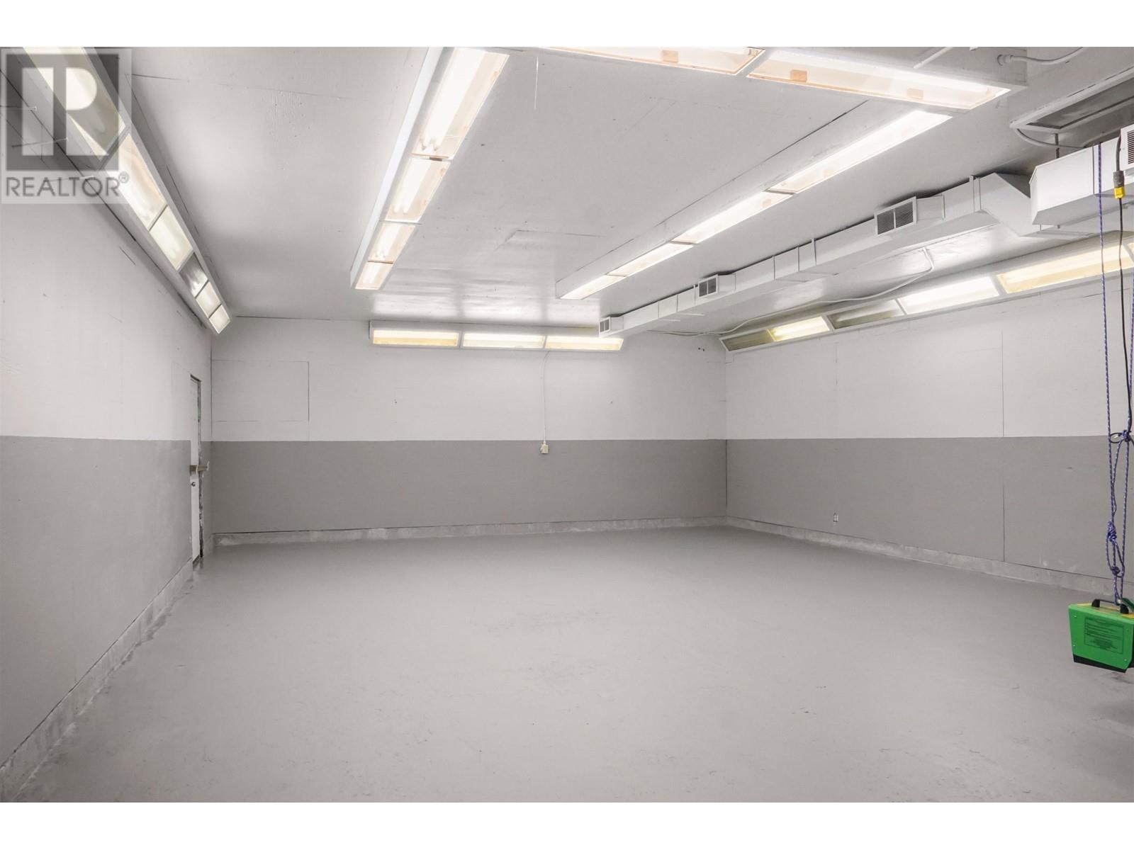 710 Enterprise Avenue Property Photo 14