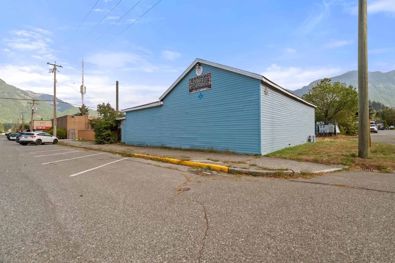 841 4th Avenue, Hope Property Photo 1