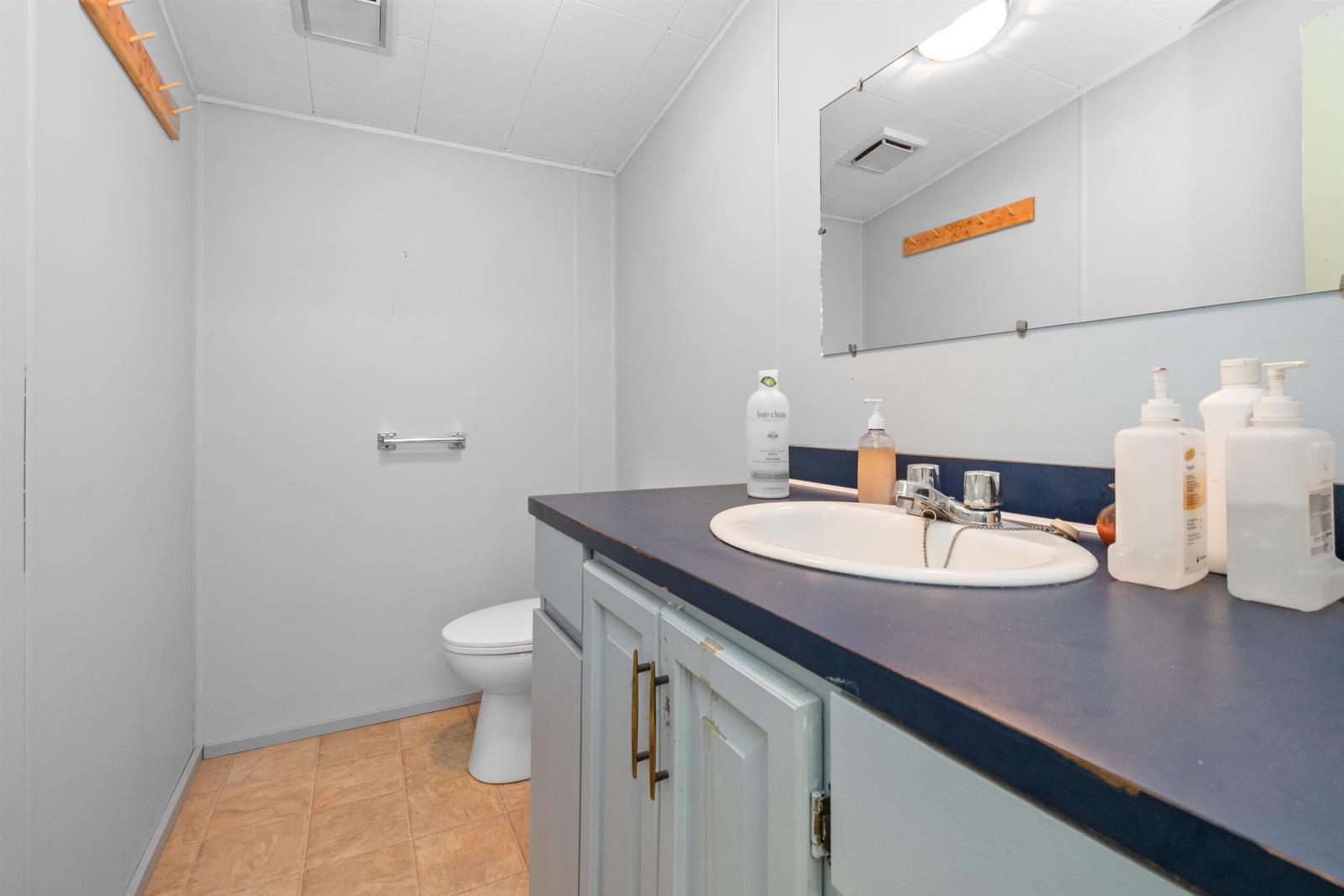 841 4th Avenue, Hope Property Photo 7