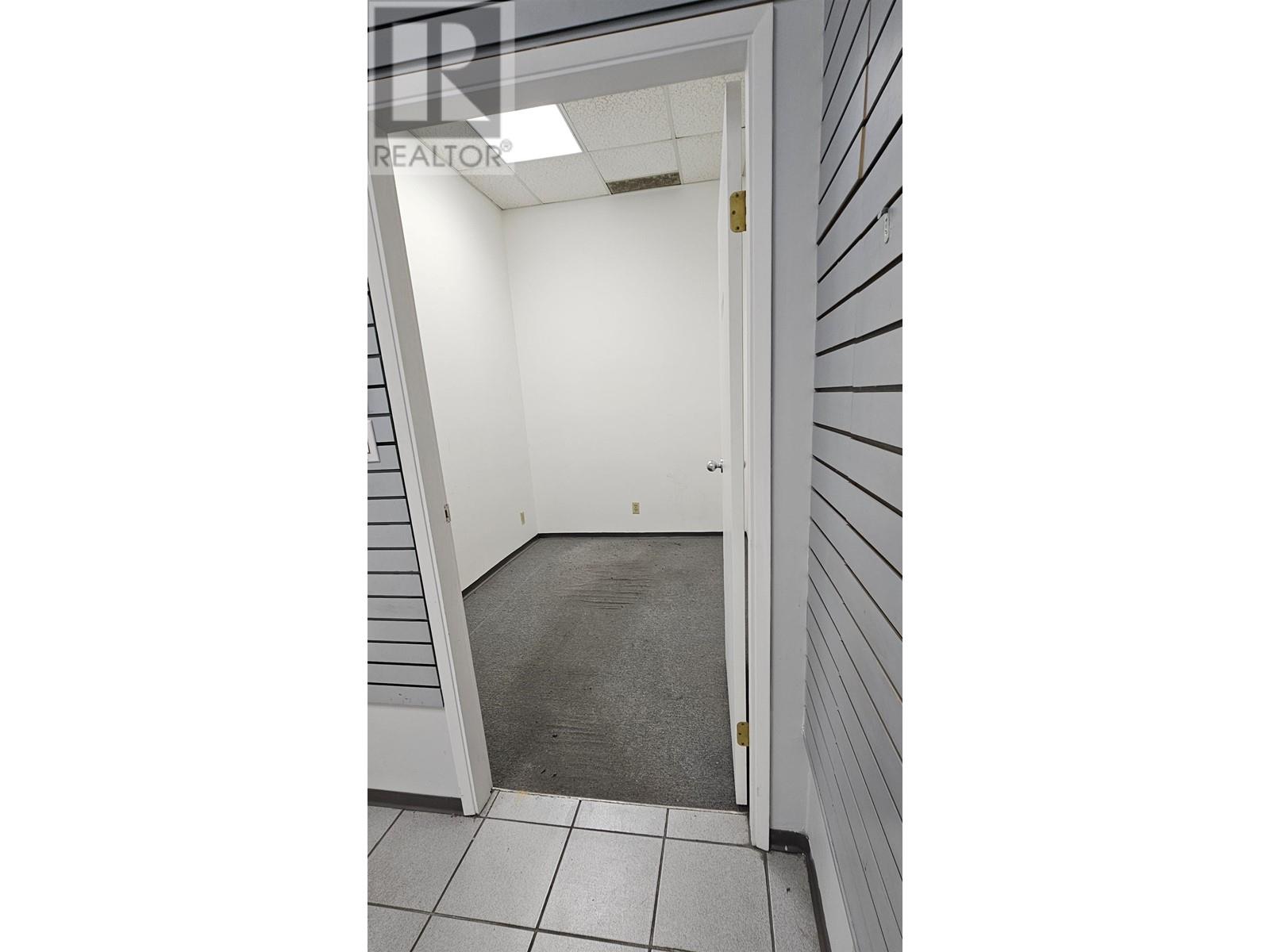 1535 4380 No. 3 Road Property Photo 2