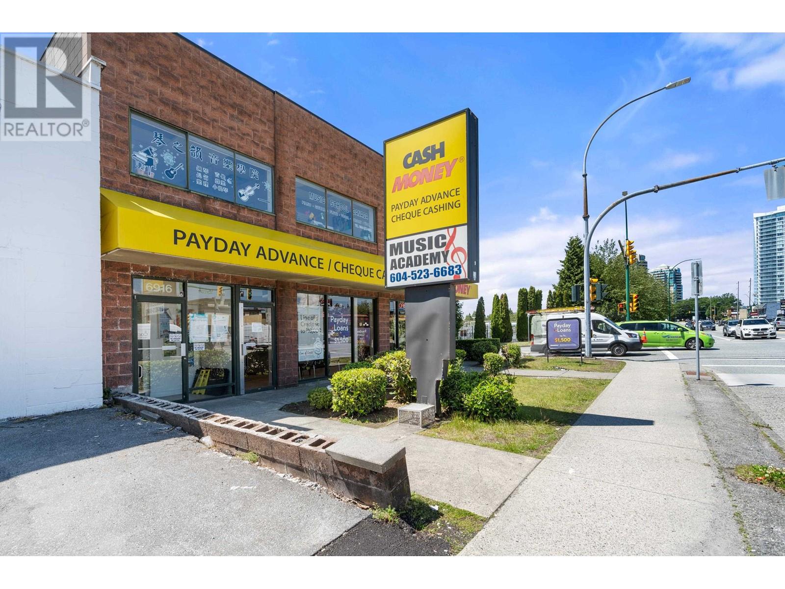 6908 KINGSWAY Property Photo 1