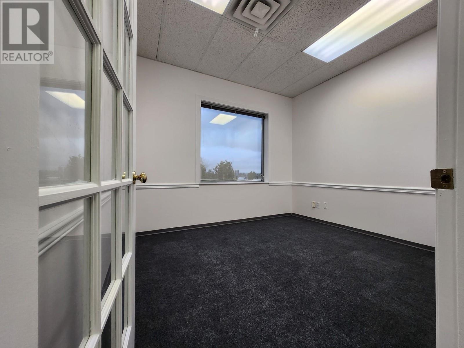 5530 8181 Cambie Road Property Photo 6