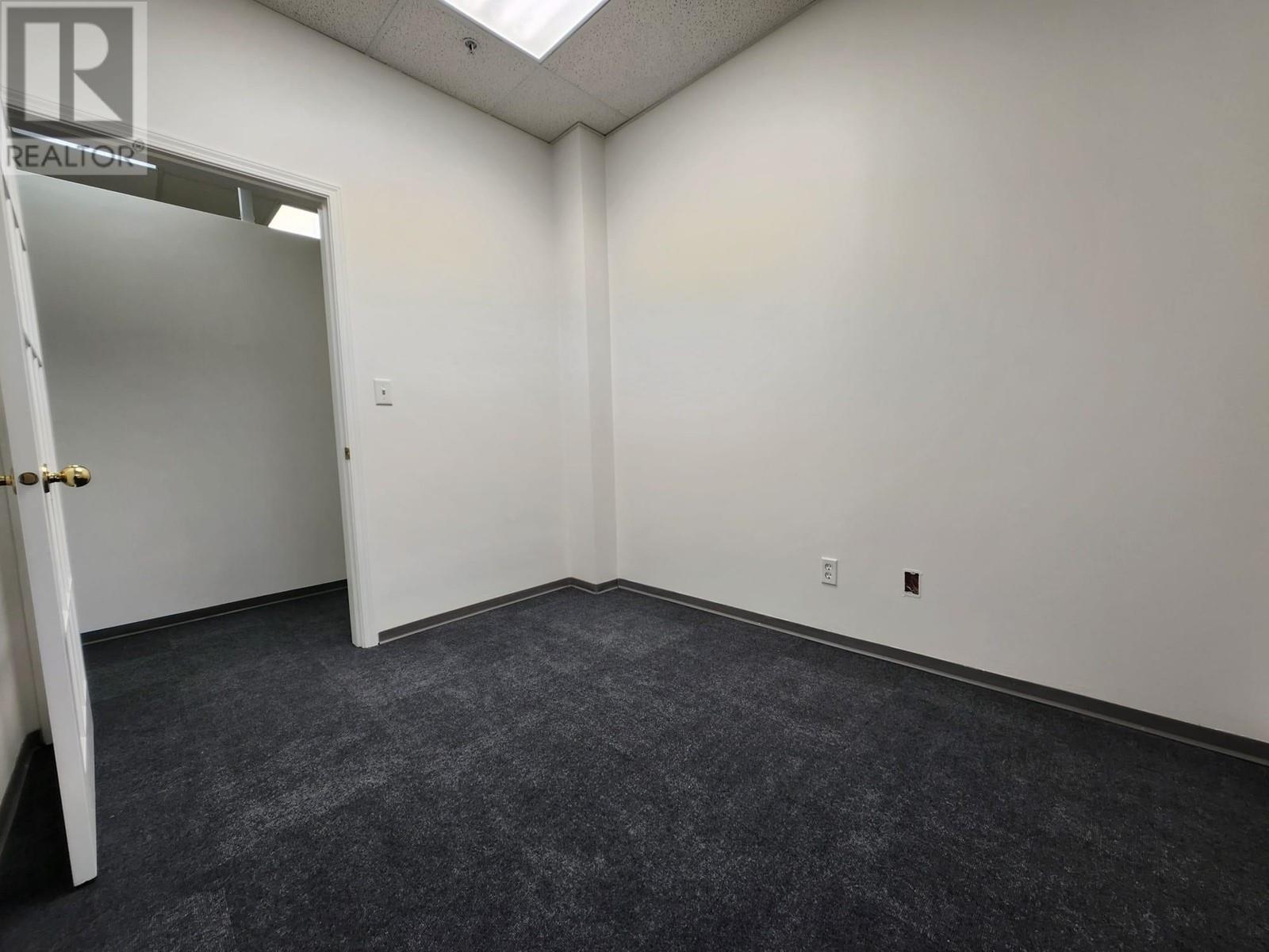 5530 8181 Cambie Road Property Photo 7