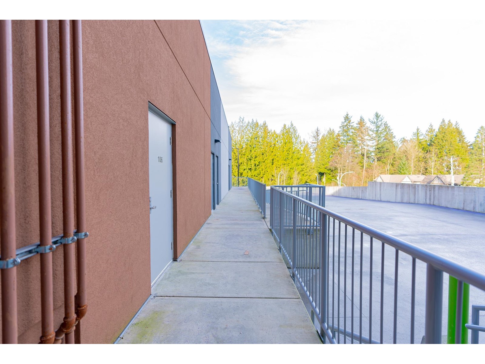 B106 15691 104 Avenue Property Photo 14