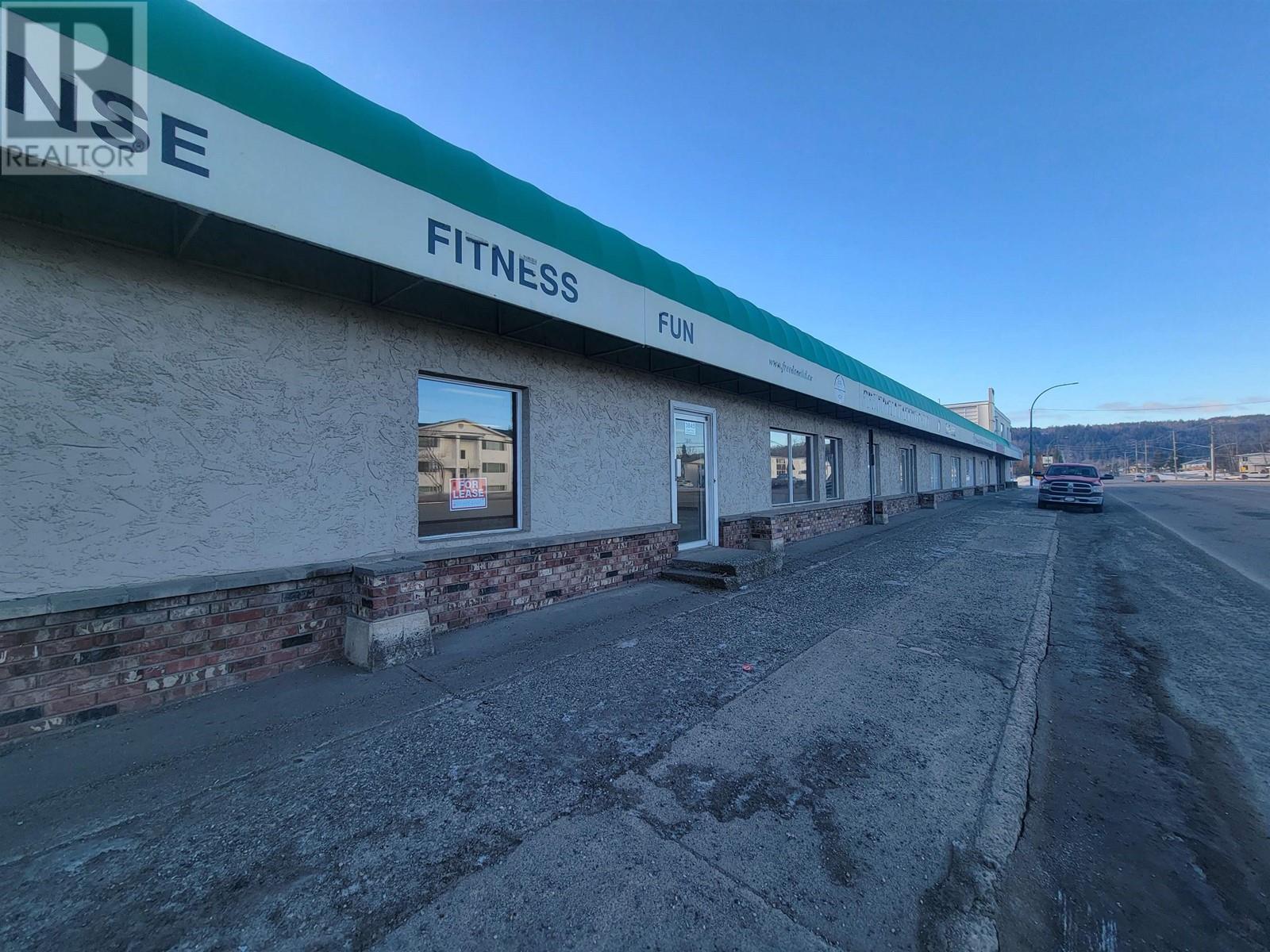 101 3845 15TH AVENUE Property Photo 1