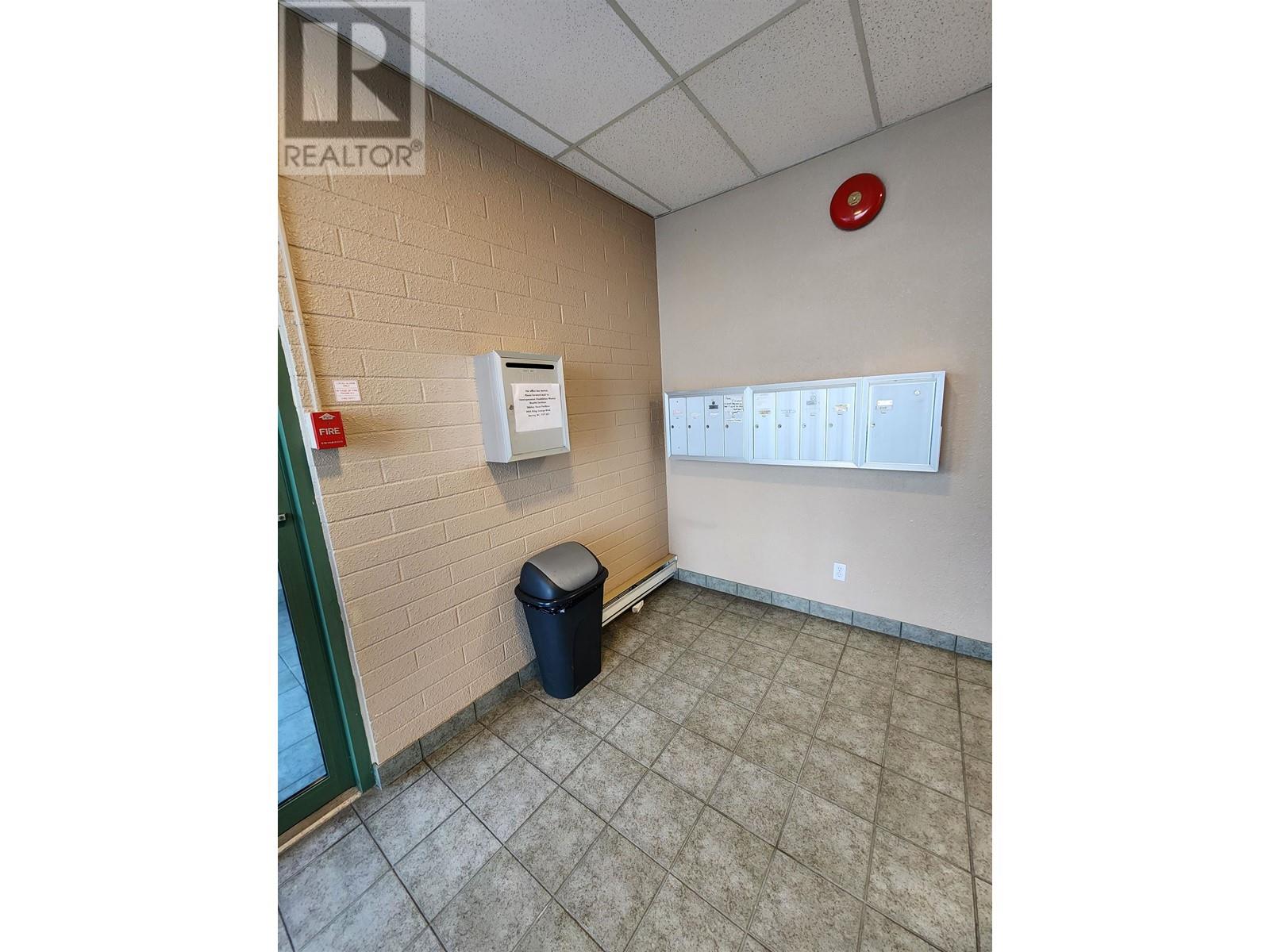 2248 Elgin Avenue Property Photo 3