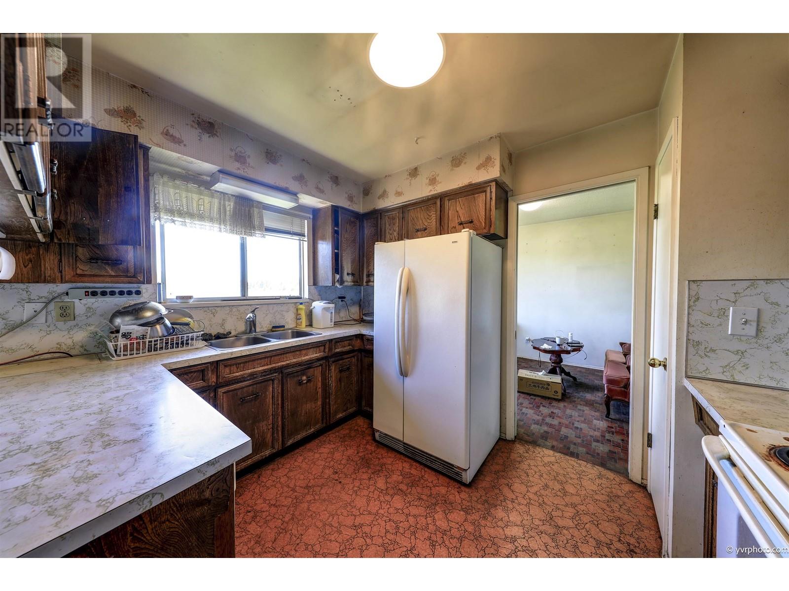 12760 Westminster Highway Property Photo 12