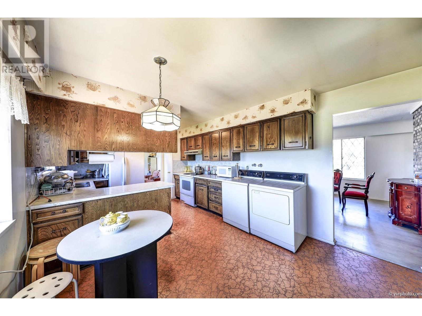 12760 Westminster Highway Property Photo 15
