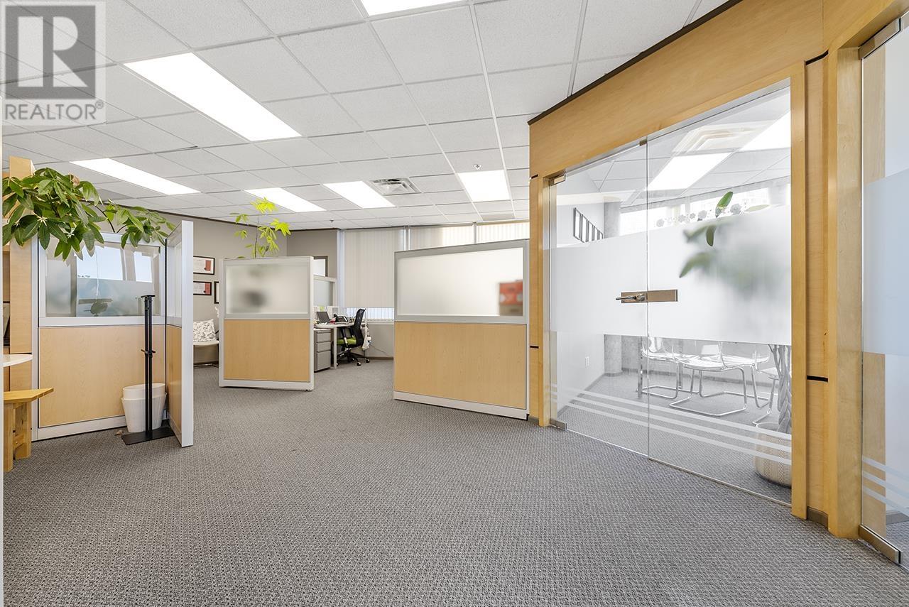 401 4538 Kingsway Property Photo 18
