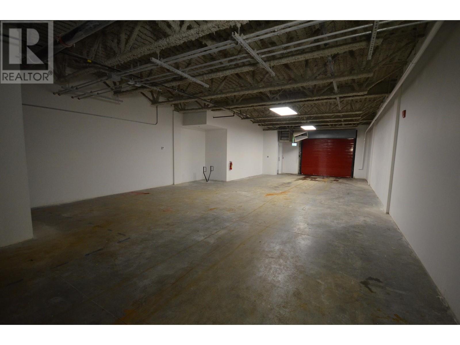 108 4899 Vanguard Road Property Photo 3