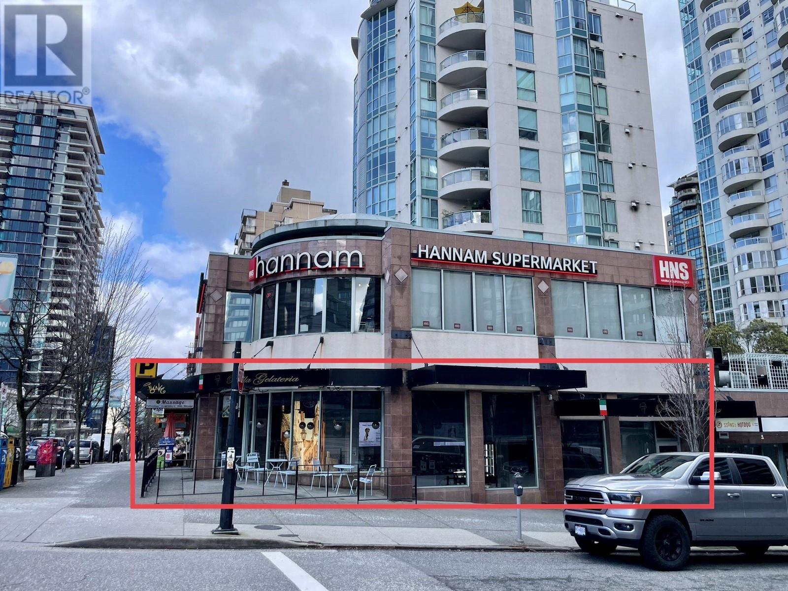 1301 Robson Street Property Photo