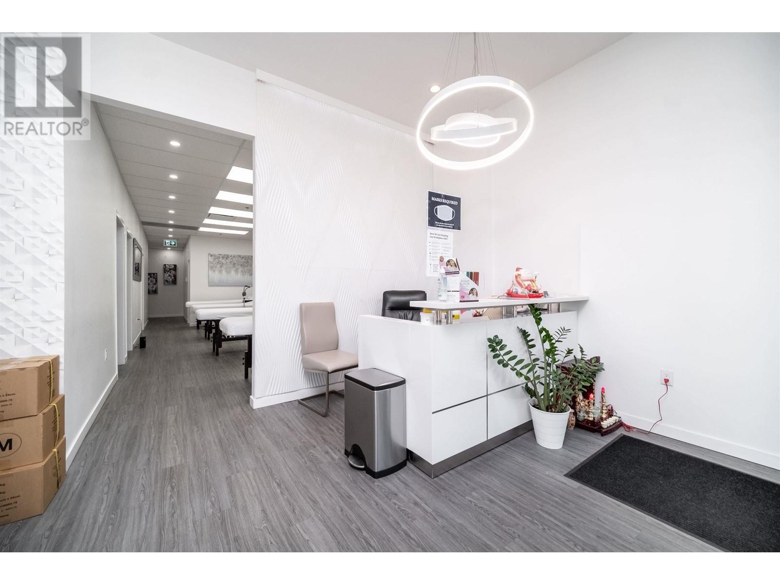 1726 Kingsway Street Property Photo 4