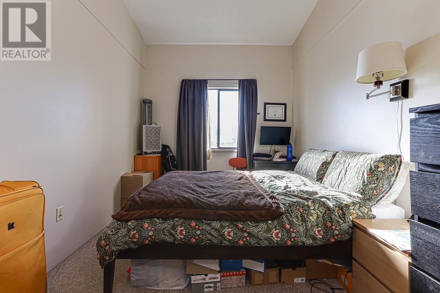 1603 E Broadway Property Photo 18