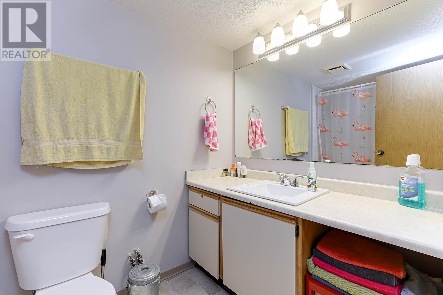 1603 E Broadway Property Photo 27