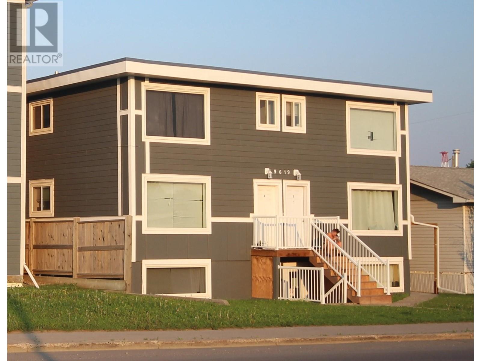 9619 102 Street Property Photo 9