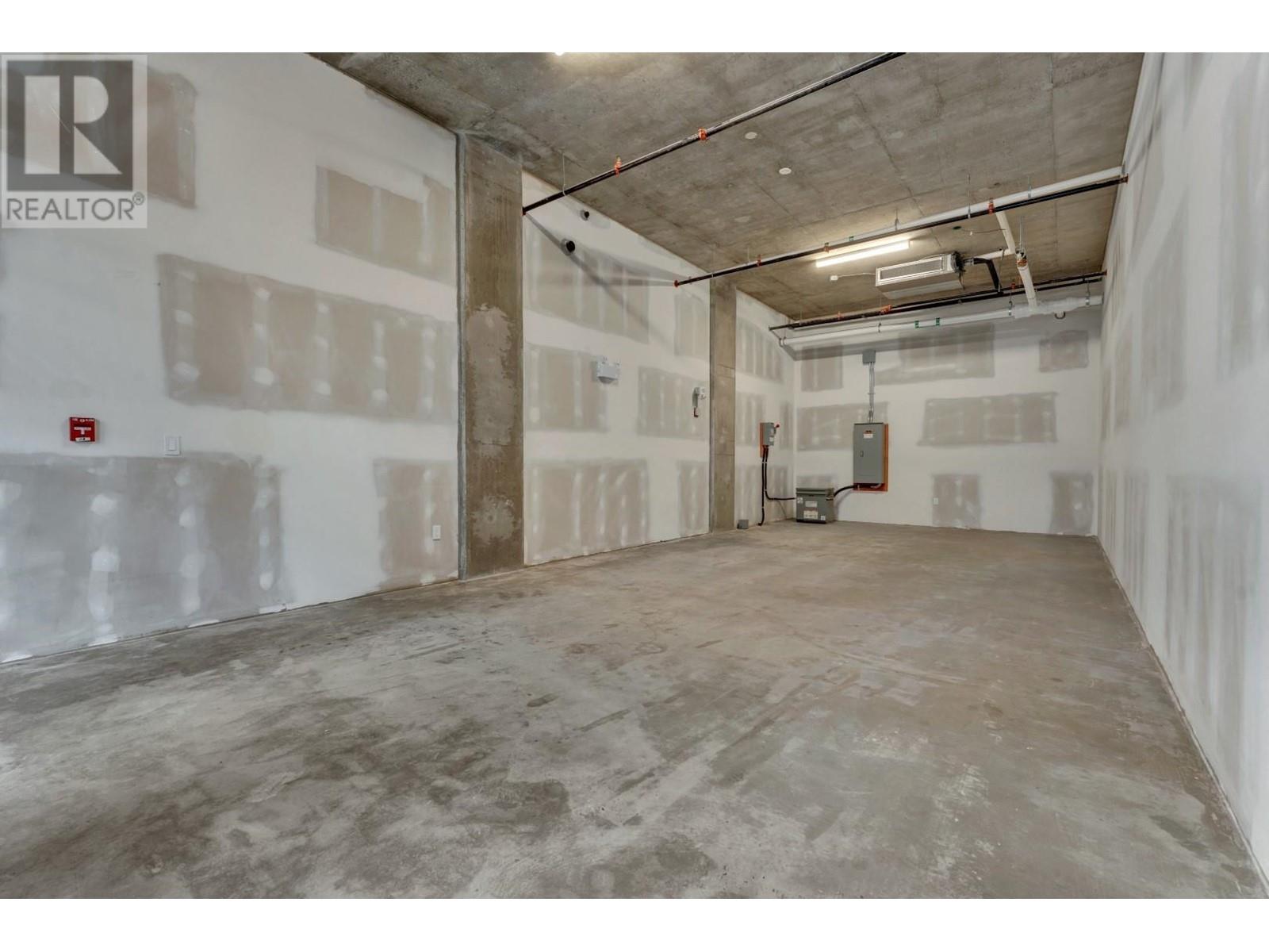 416 8188 Manitoba Street Property Photo 2