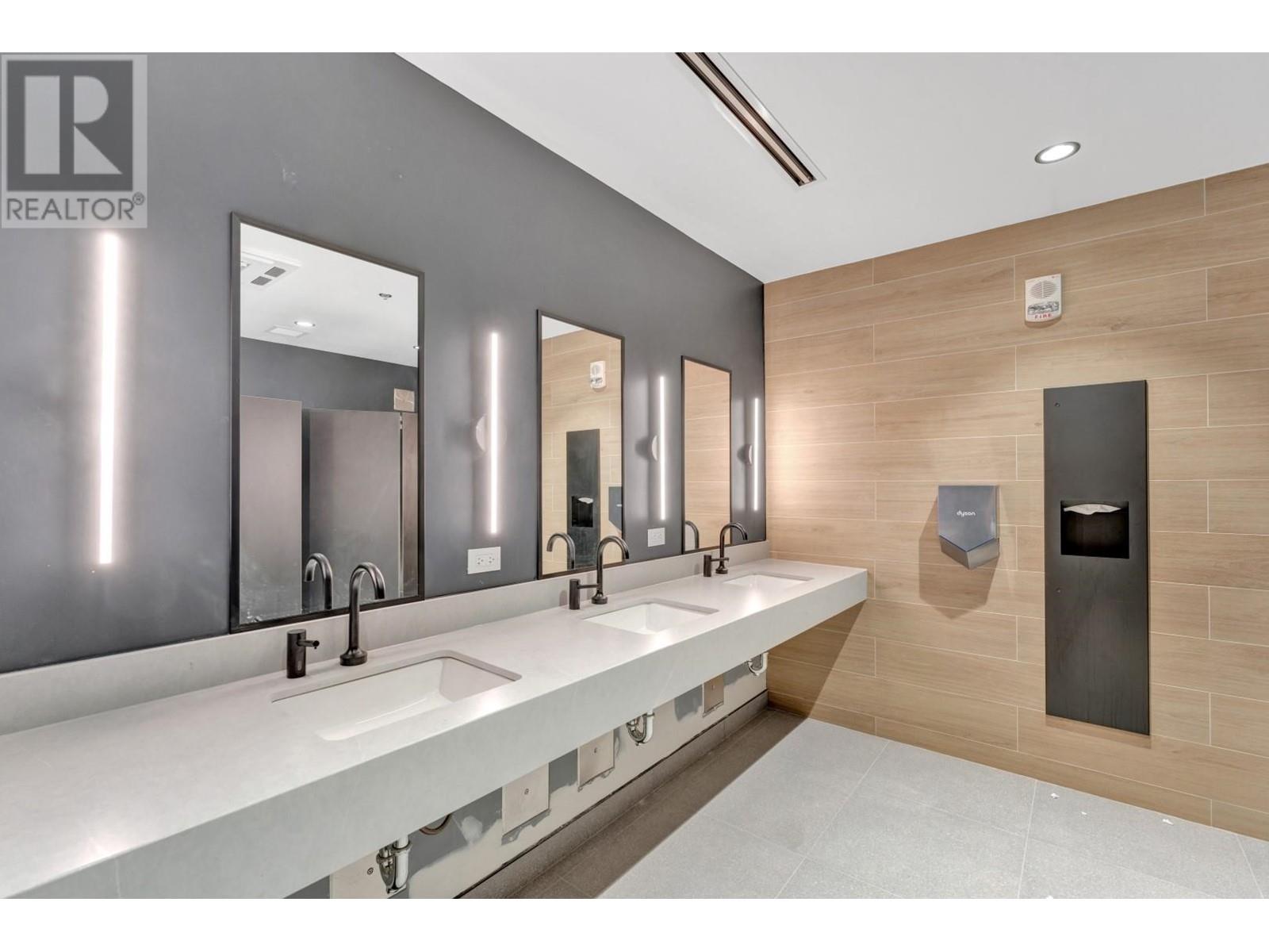 416 8188 Manitoba Street Property Photo 17
