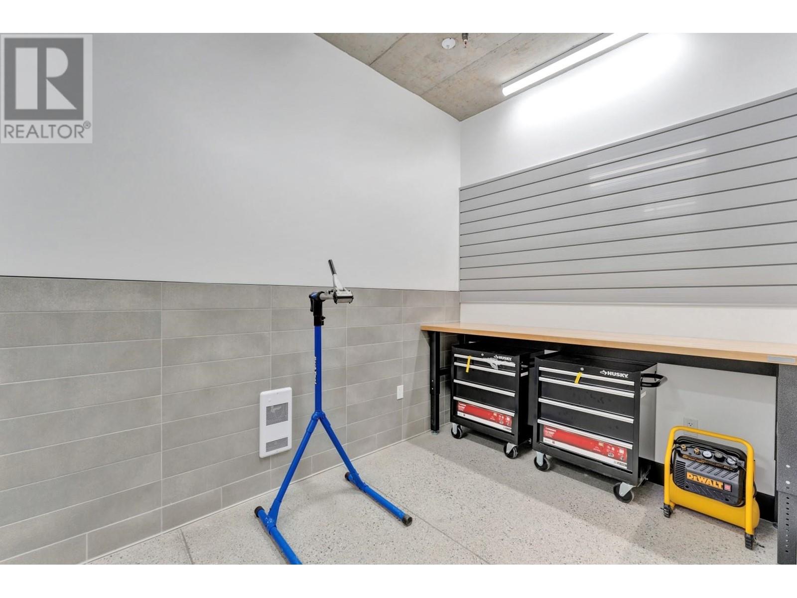 416 8188 Manitoba Street Property Photo 20