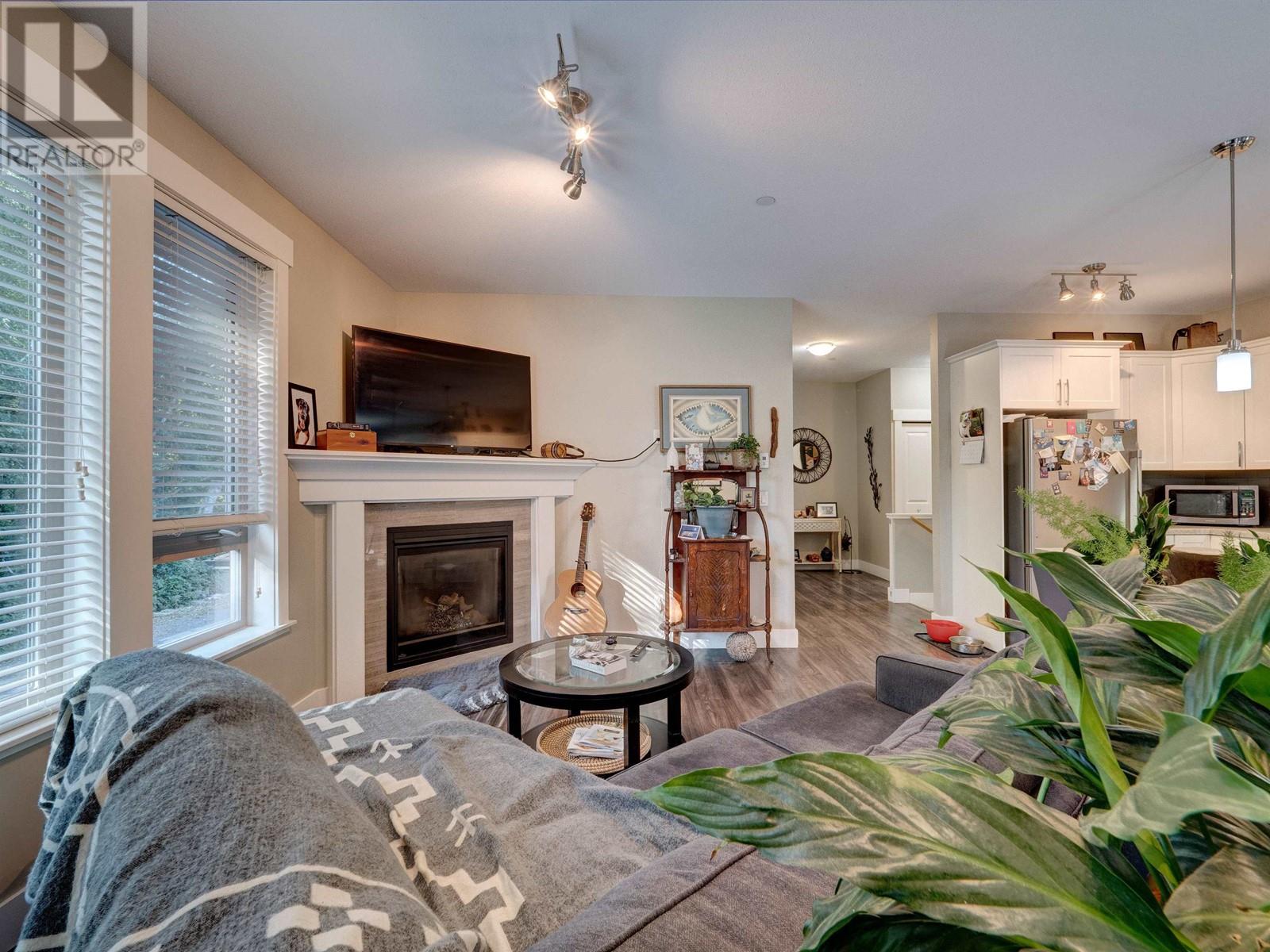 1680 Field Road Property Photo 11