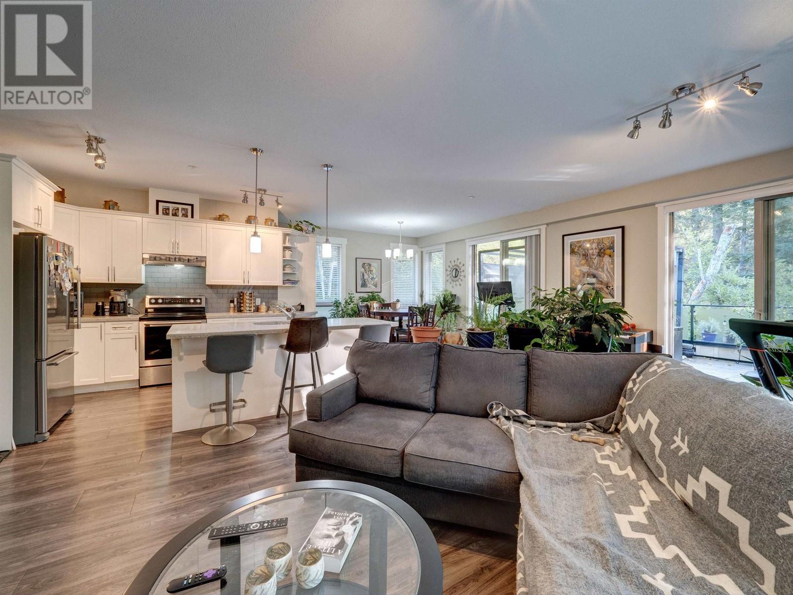1680 Field Road Property Photo 13