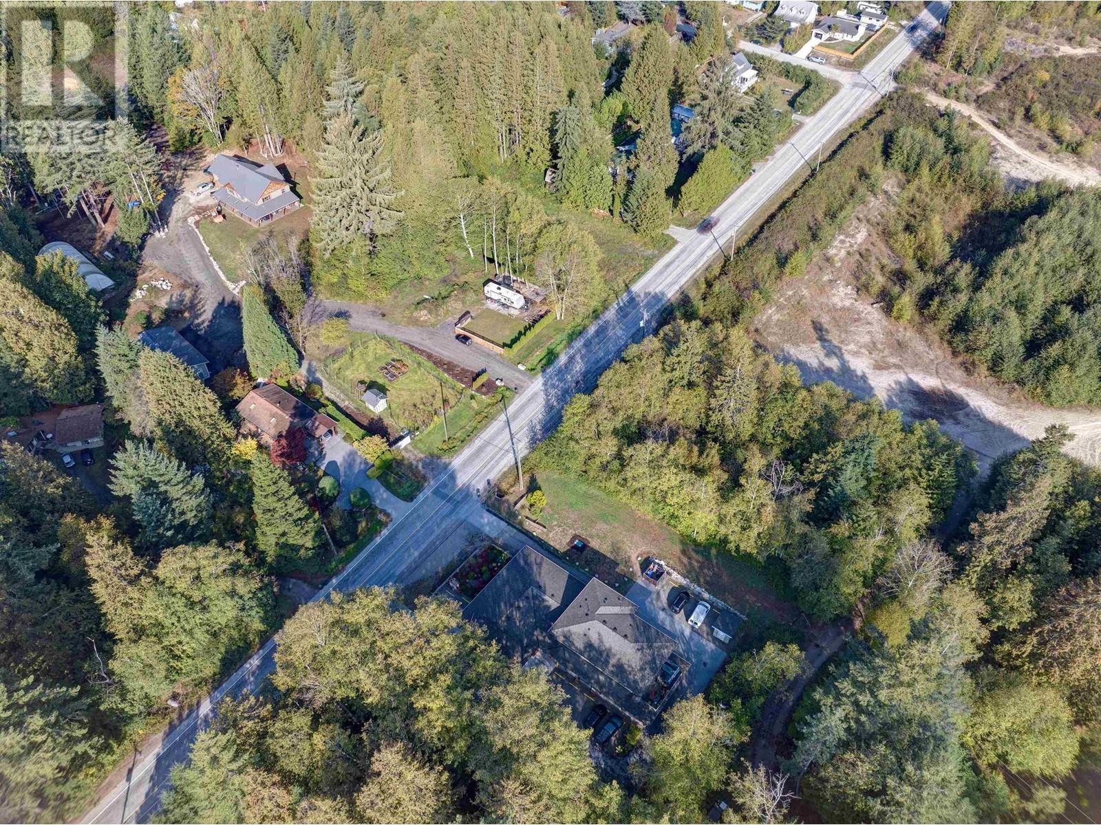 1680 Field Road Property Photo 17