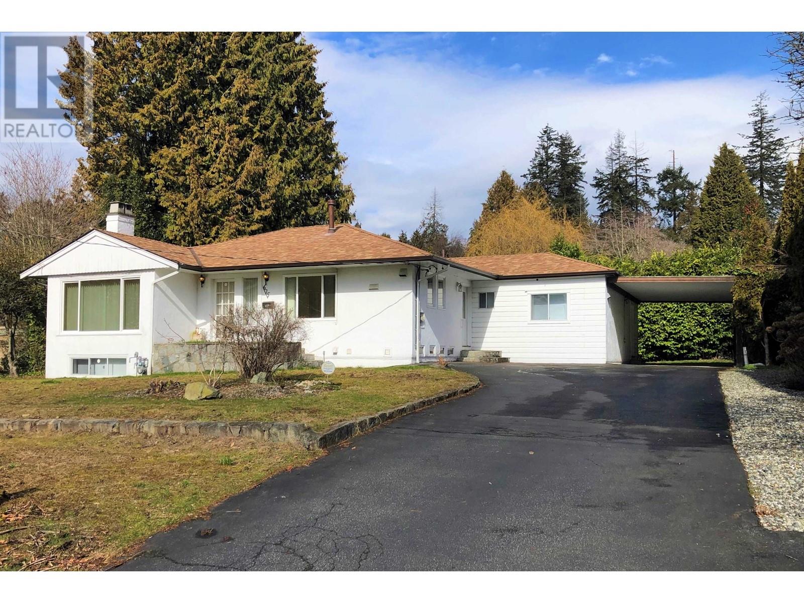 675 Duchess Avenue Property Photo 1