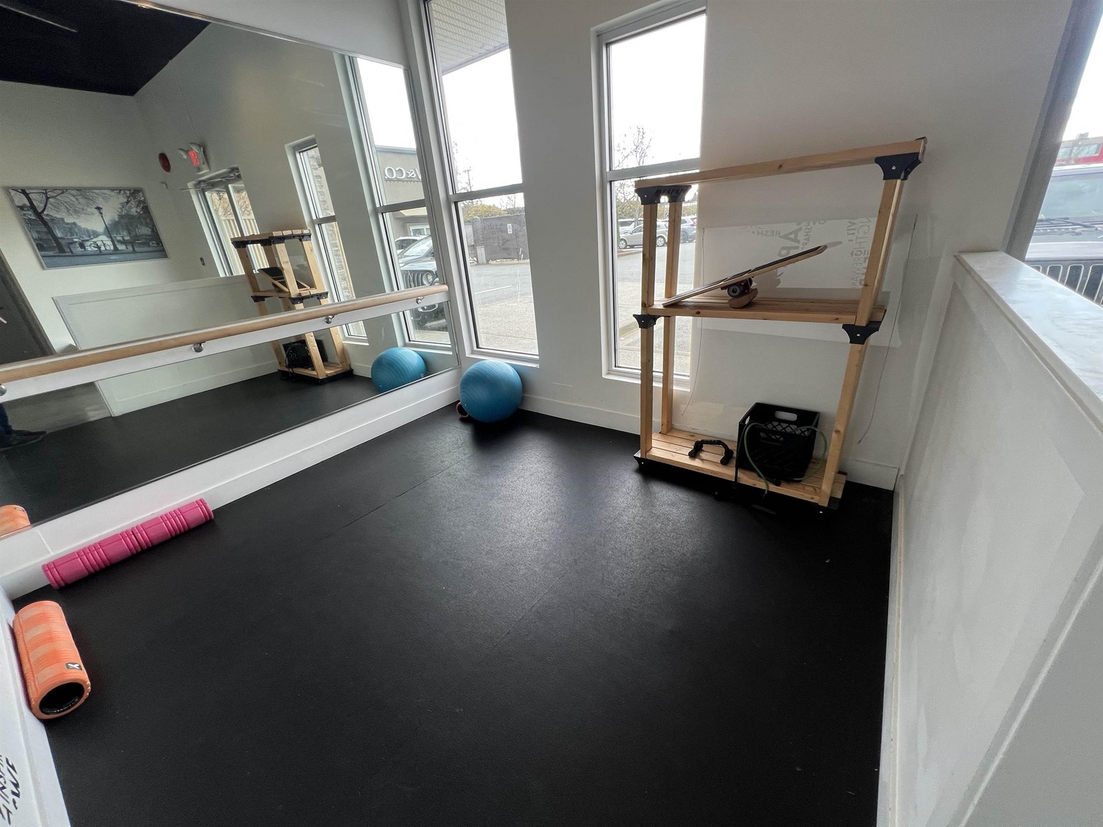 10 16041 24 Avenue Property Photo 3