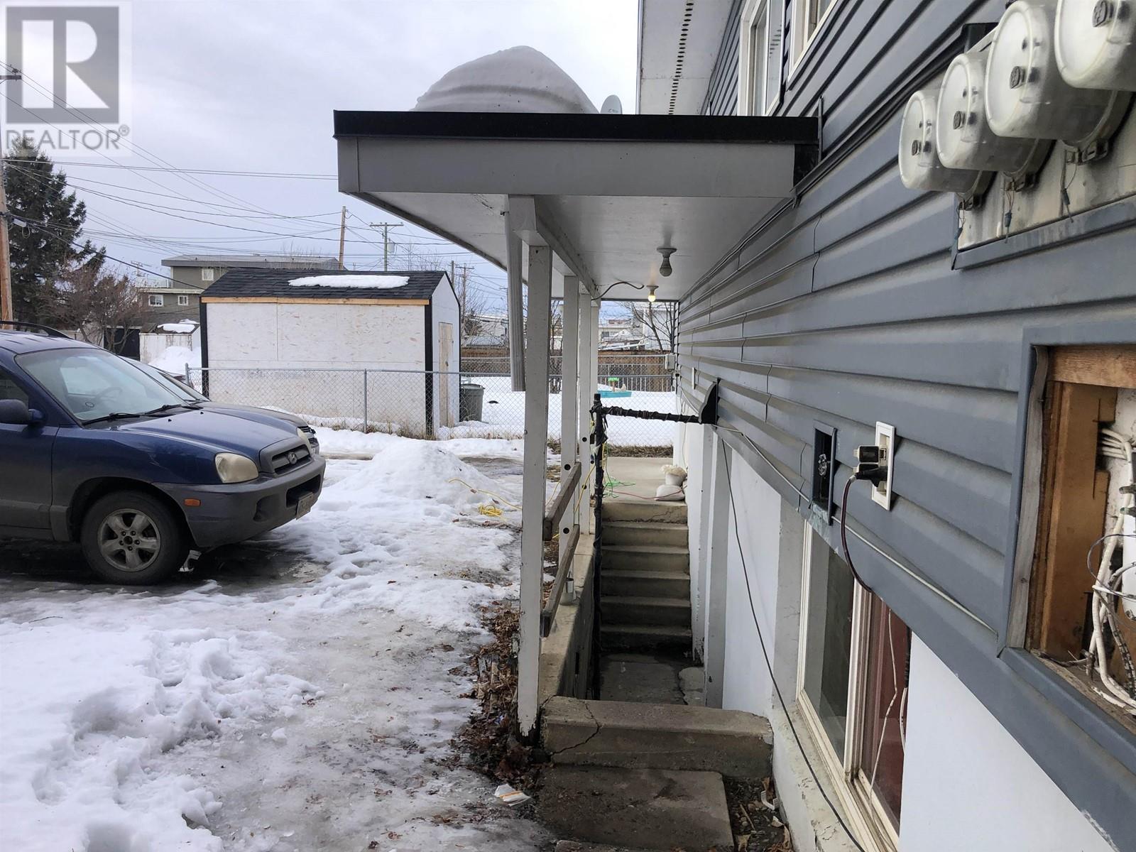 9705 103 Avenue Property Photo 4