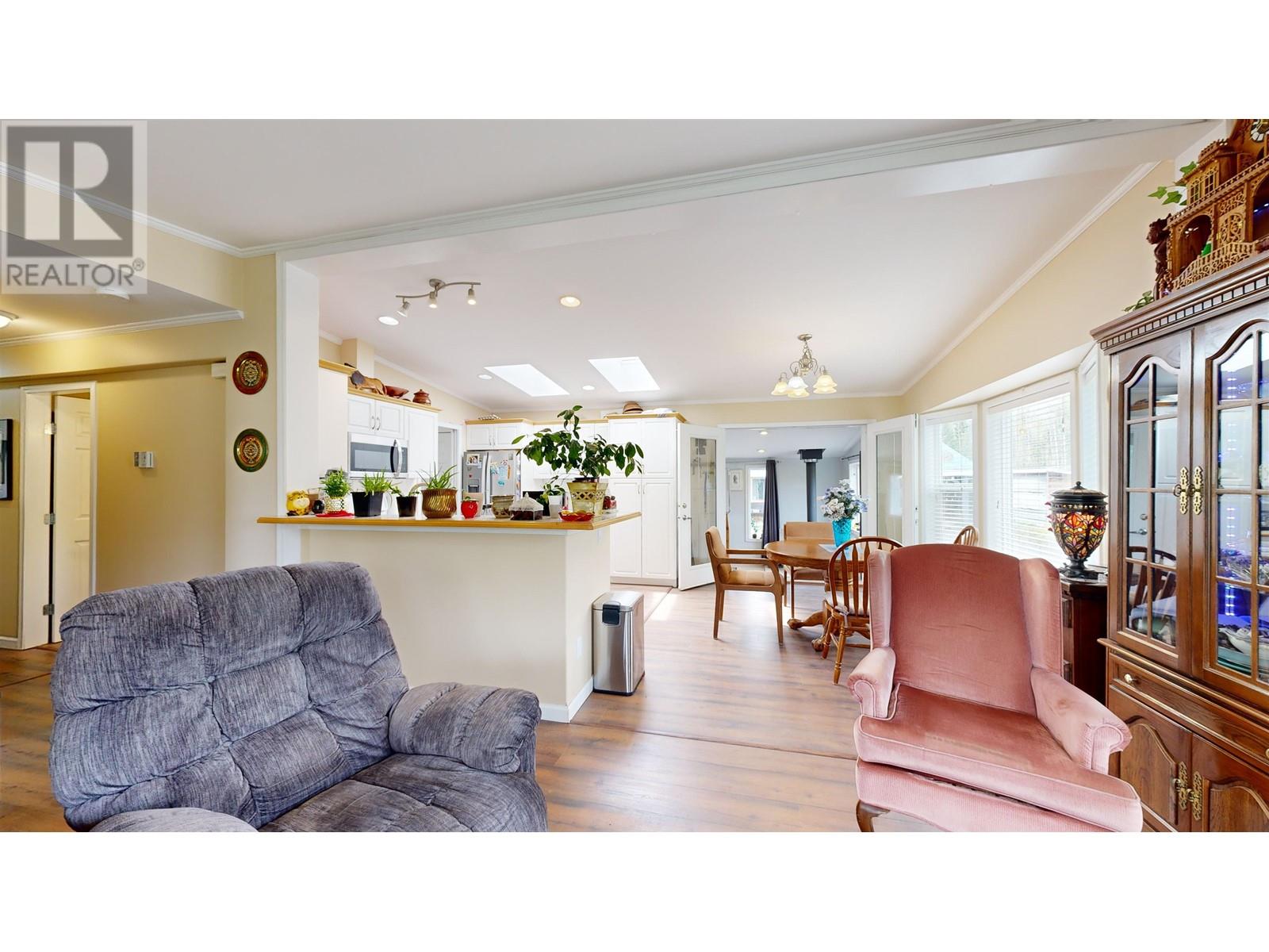 7028 N Netherland Road Property Photo 16