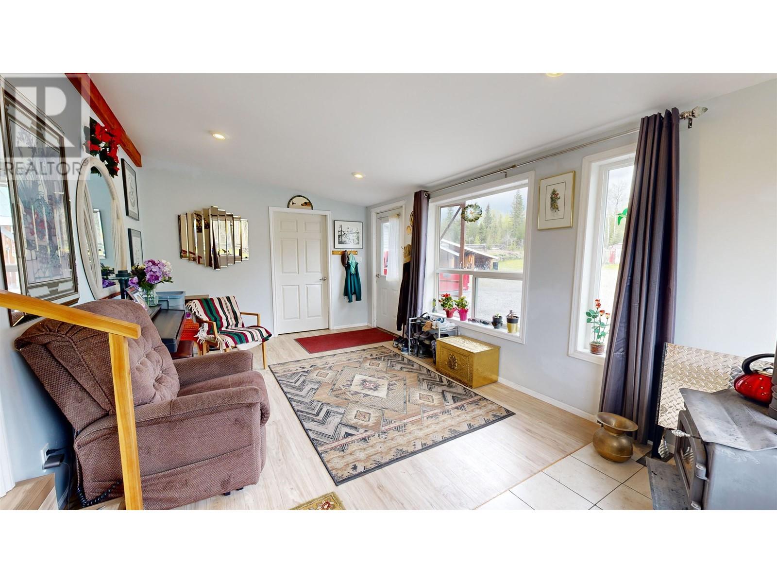 7028 N Netherland Road Property Photo 28