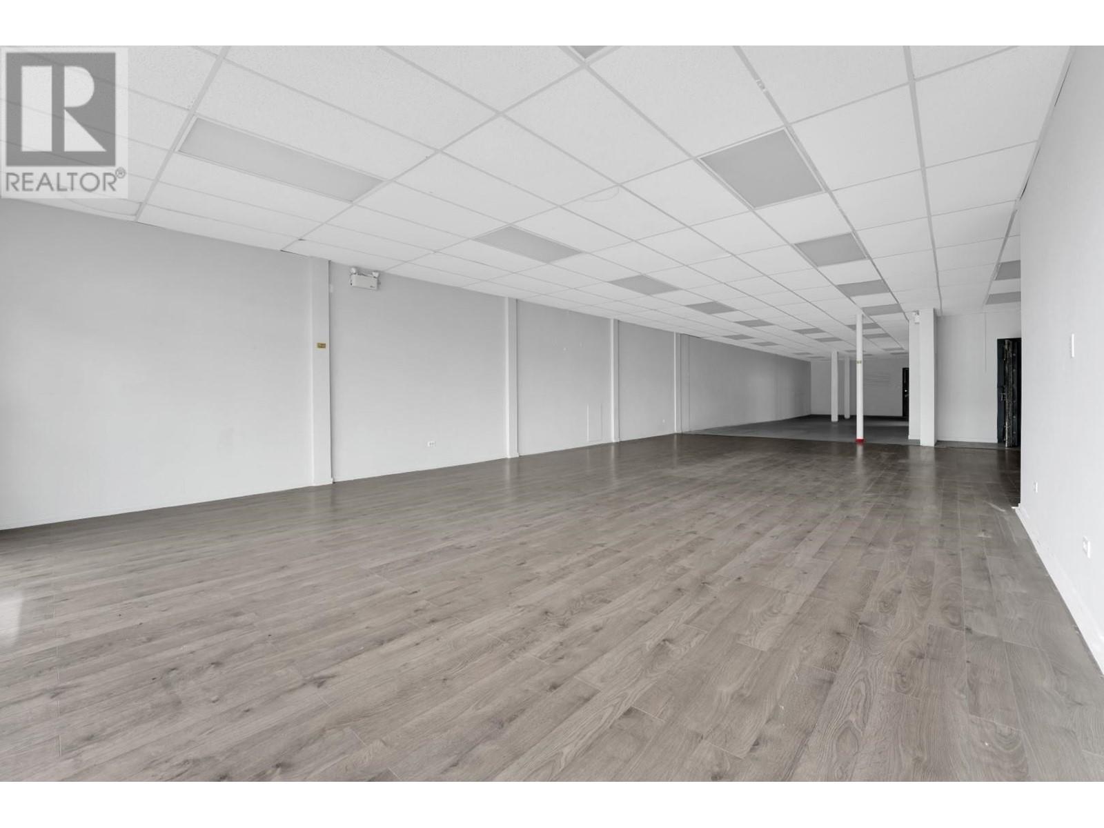 Unit A 5651 Cowrie Street Property Photo 2