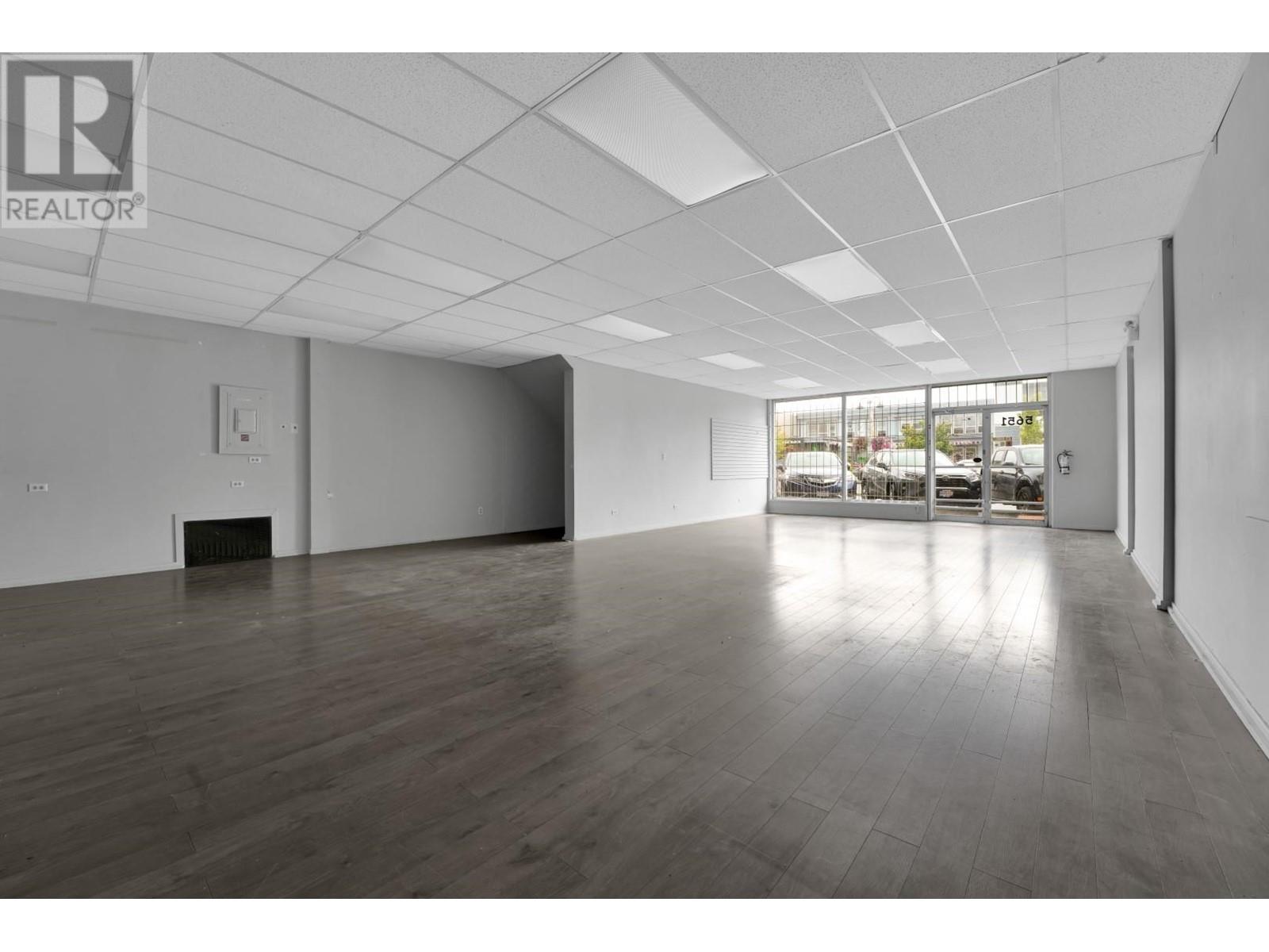 Unit A 5651 Cowrie Street Property Photo 6