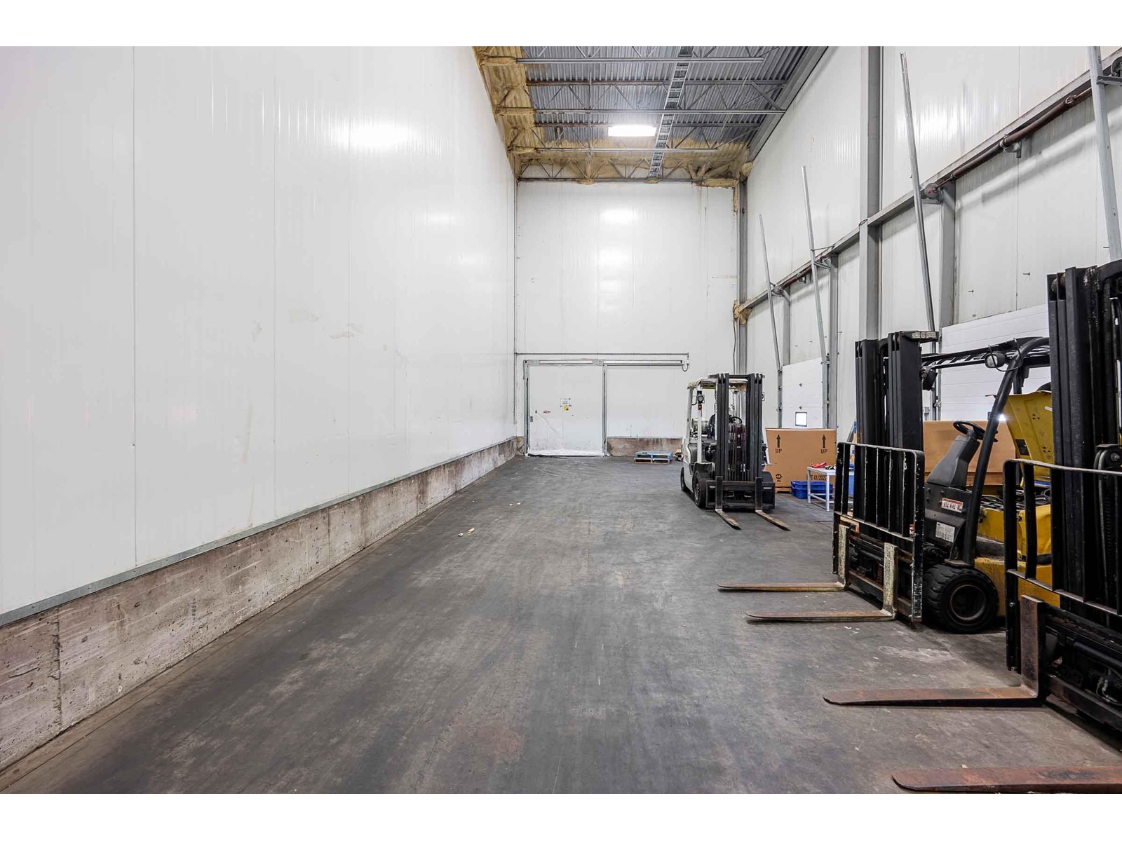 4586 176 Street Property Photo 11