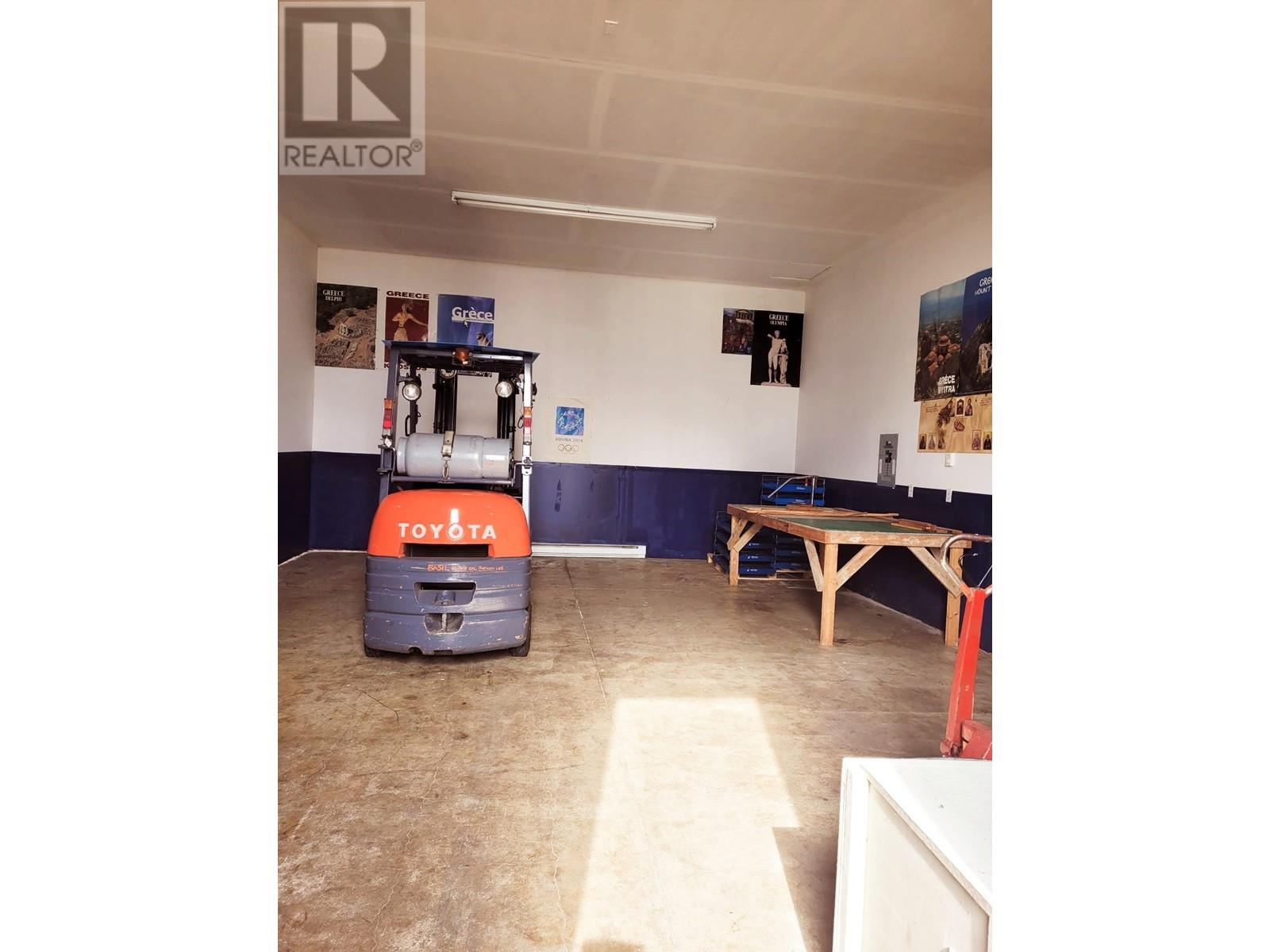 617 11715 Baynes Road Property Photo 2