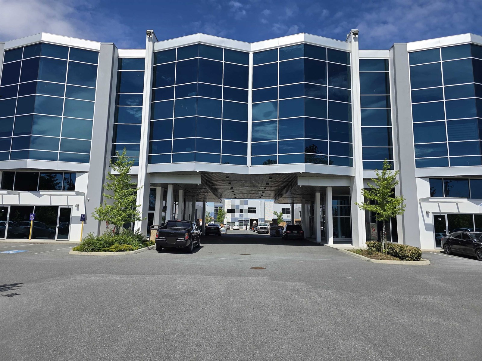 315 15315 66 Avenue Property Photo 2