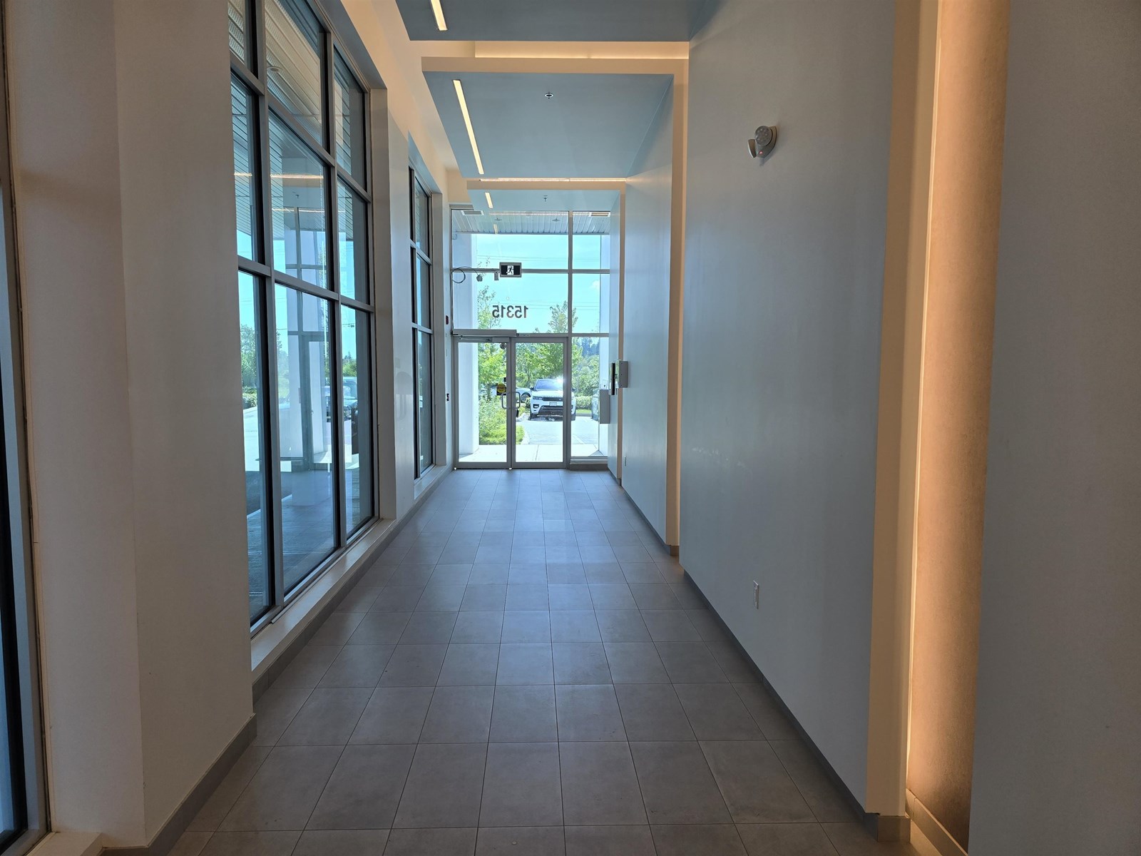 315 15315 66 Avenue Property Photo 5